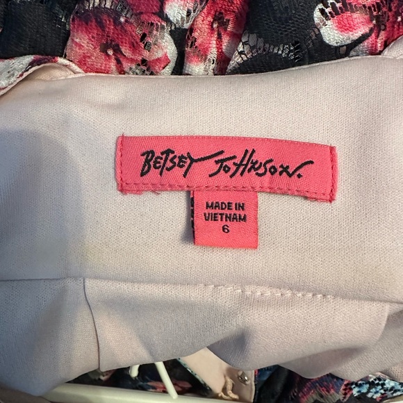 Floral Mini dress - Picture 2 of 4